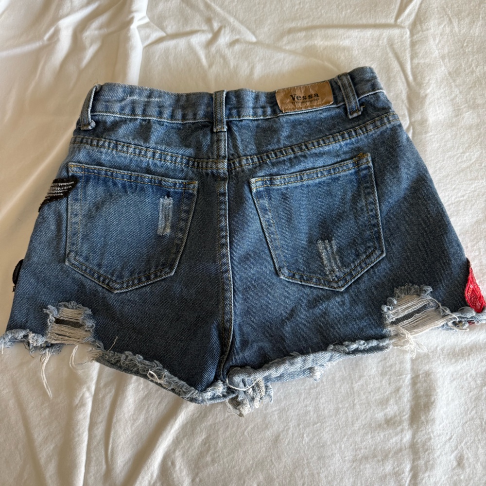 VESSA Denim Women Shorts w/ Patches & Embellishments - 26” waist (size 2) - Picture 2 of 7